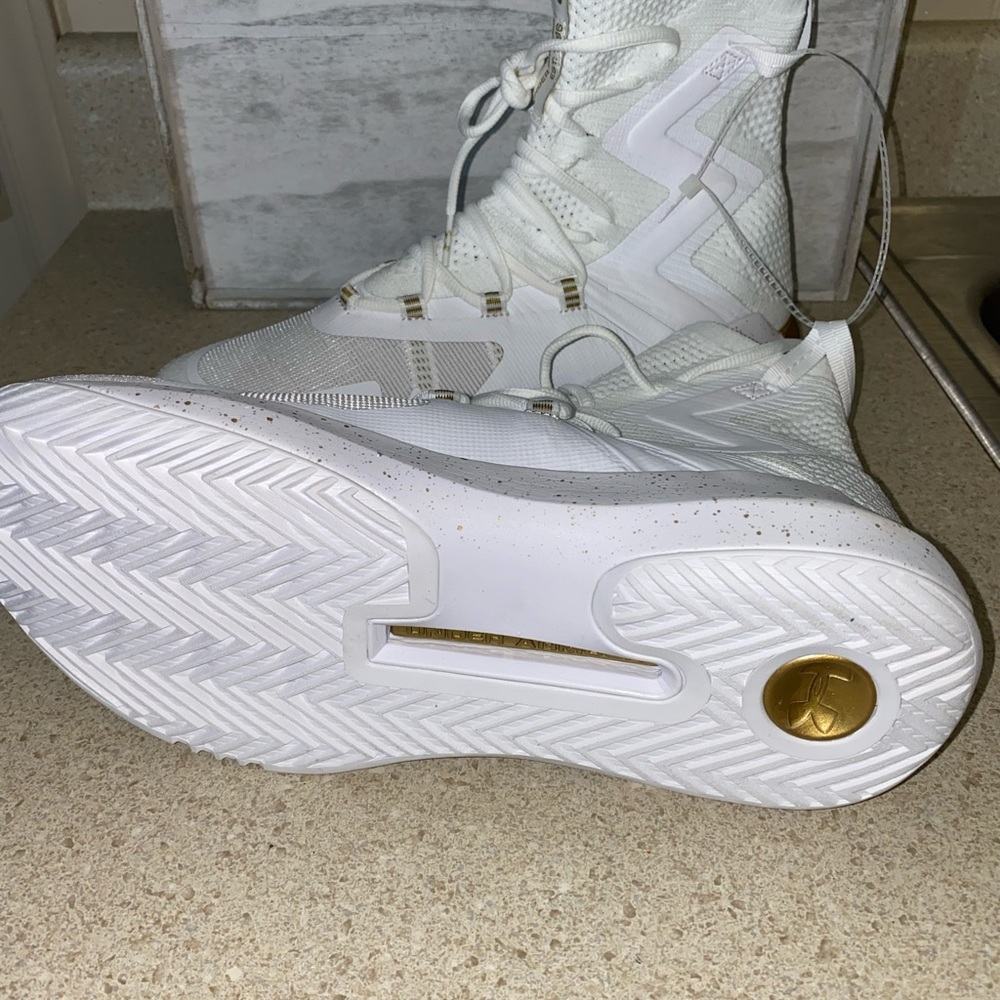 Under Armour Highlight Ace 2.0 Volleyball Shoes - Picture 5 of 10